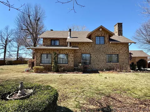 Exterior - 1007 S Wilson Ave, Cushing, OK 74023 photo 12 of 28