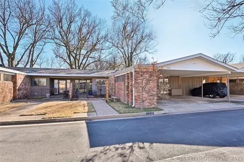 2130 E 60th Street I3, Tulsa, OK 74105 photo 2