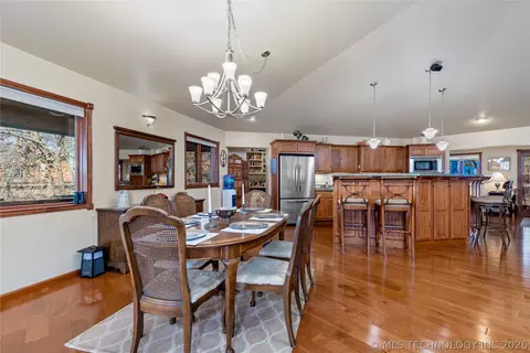 Dining - 449 Private Road 065 Rd, Eucha, OK 74342 photo 2 of 4