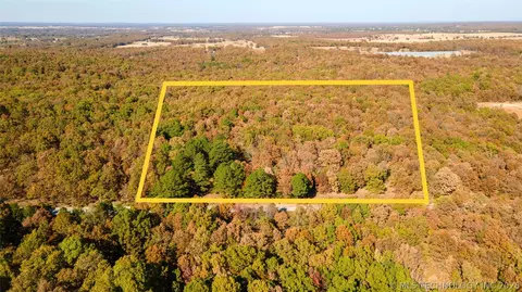 E 586 Road, Peggs, OK 74452
