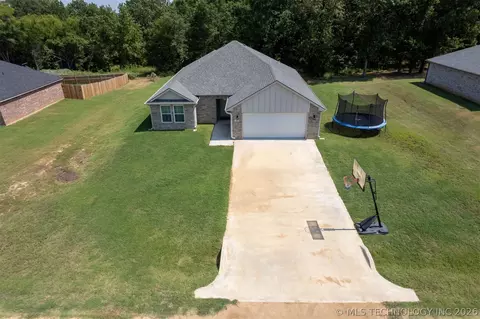 303 Rawlings Rd, Durant, OK 74701