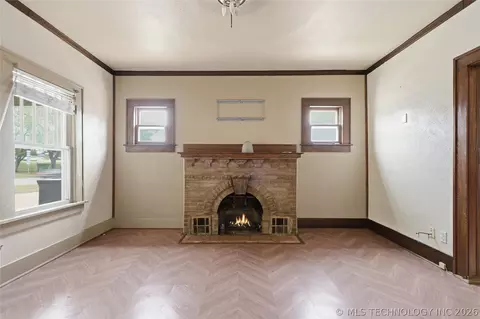 Living - 1916 E 14th St, Tulsa, OK 74104 photo 2 of 4