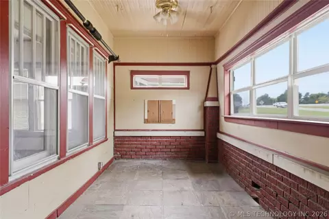 Exterior - 1916 E 14th St, Tulsa, OK 74104 photo 6 of 10