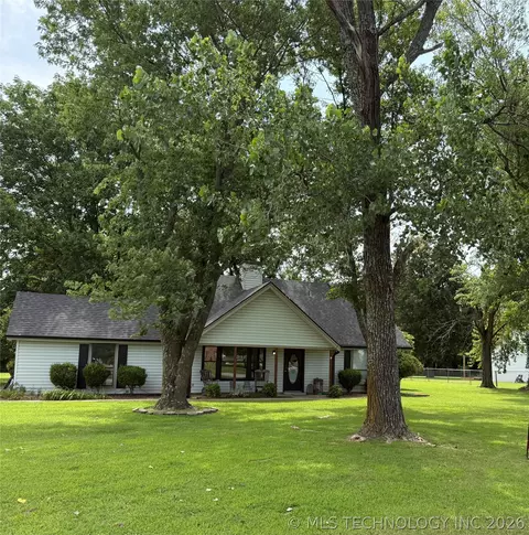 18047 S Quail Meadow Dr, Claremore, OK 74017