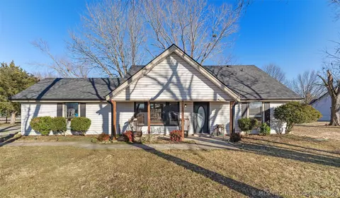 18047 S Quail Meadow Dr, Claremore, OK 74017