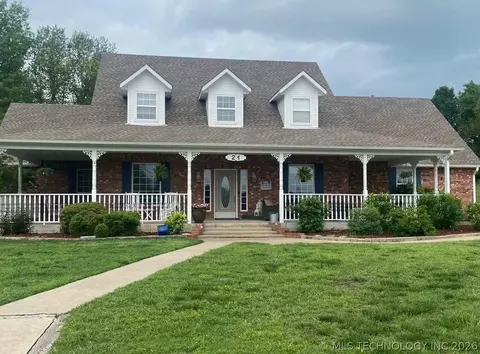 21 Longacre Dr, Ramona, OK 74061