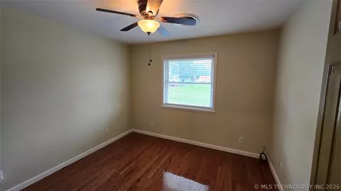 Bedroom - 411 S 3rd, Eufaula, OK 74432 photo 10 of 12