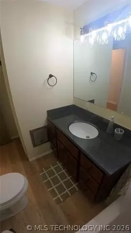 Bath - 411 S 3rd, Eufaula, OK 74432 photo 6 of 6