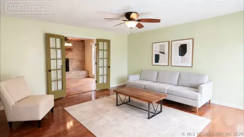 Living - 411 S 3rd, Eufaula, OK 74432 photo 9 of 11