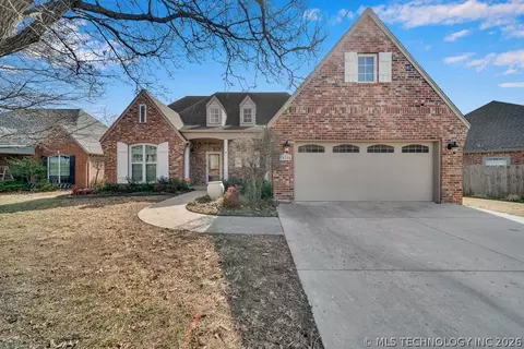 10304 E 90th St N, Owasso, OK 74055