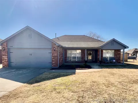 11280 S 277th East Ave, Coweta, OK 74429