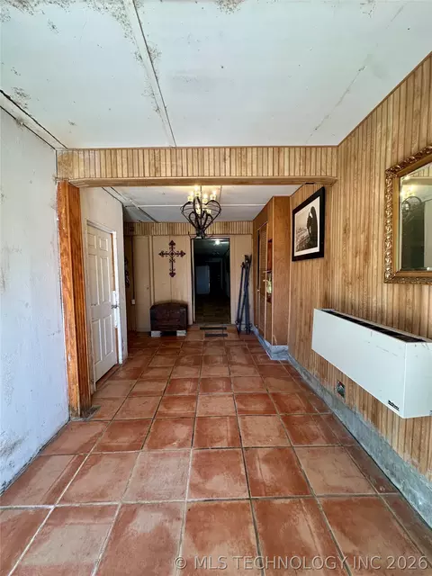 Entry Way - 5924 Kickapoo Ave, Kingston, OK 73439 photo 1 of 3
