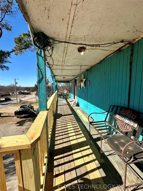 Exterior - 5924 Kickapoo Ave, Kingston, OK 73439 photo 5 of 9