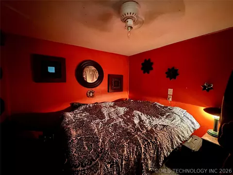 Bedroom - 5924 Kickapoo Ave, Kingston, OK 73439 photo 5 of 6
