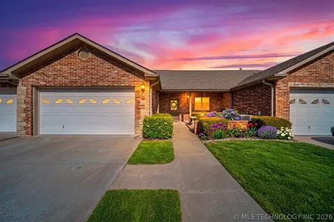 505 St Andrews Cir, Grove, OK 74344