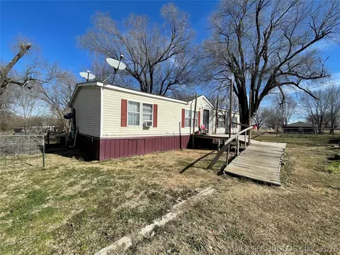 25203 E 111th St S, Broken Arrow, OK 74014