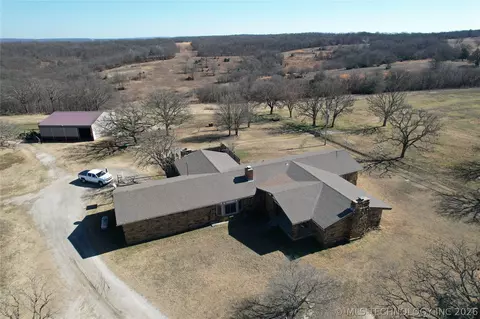 9520 N 160 Rd, Beggs, OK 74421