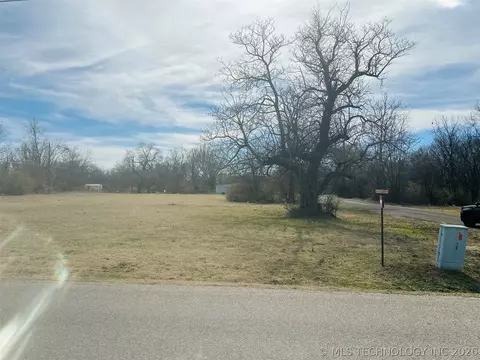W Shawnee, Muskogee, OK 74401