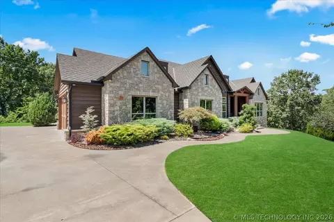 12636 S 13th Pl, Jenks, OK 74037