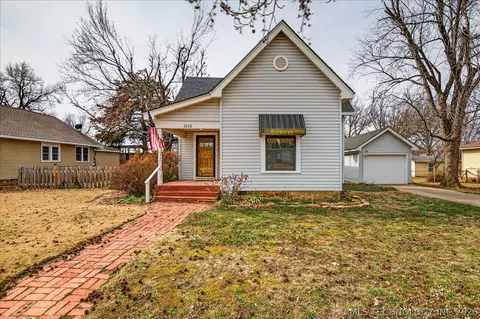 1513 Leahy Ave, Pawhuska, OK 74056