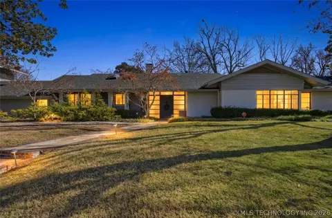 4123 S Victor Ct, Tulsa, OK 74105