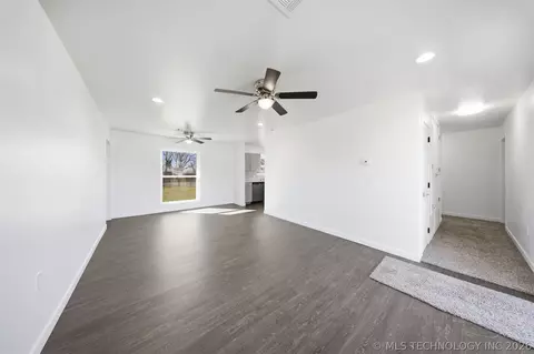 1501 E Moses St, Cushing, OK 74023 photo 6