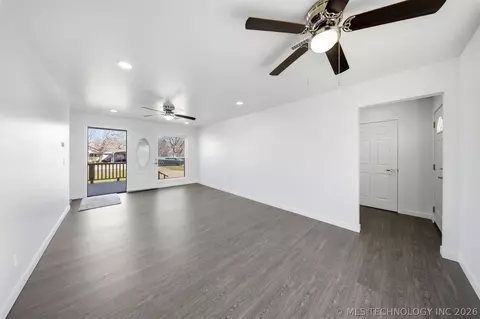 1501 E Moses St, Cushing, OK 74023 photo 8