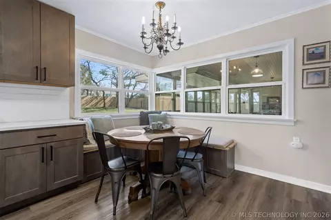 Dining - 1506 Crescent Dr, Duncan, OK 73533 photo 3 of 4