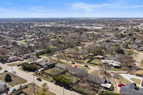 View/Area - 1506 Crescent Dr, Duncan, OK 73533 photo 5 of 5