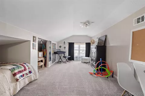 Bedroom - 1506 Crescent Dr, Duncan, OK 73533 photo 7 of 7