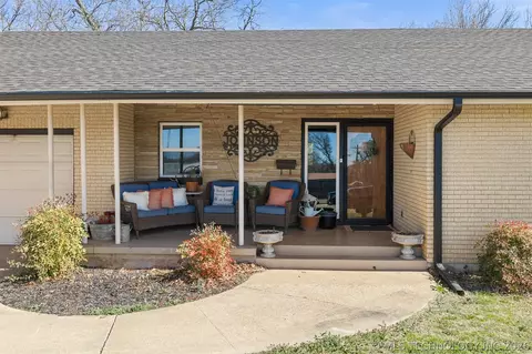 Exterior - 1506 Crescent Dr, Duncan, OK 73533 photo 2 of 8