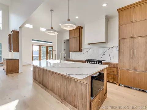 Kitchen - 295 Falcon Tree Loop, Eufaula, OK 74432 photo 3 of 10