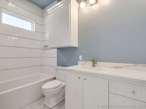 Bath - 295 Falcon Tree Loop, Eufaula, OK 74432 photo 10 of 14