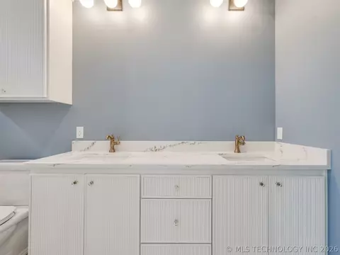Bath - 295 Falcon Tree Loop, Eufaula, OK 74432 photo 8 of 14