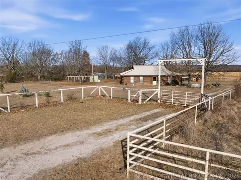 98426 Us Highway 59, Sallisaw, OK 74955