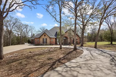 383 Bridlewood Dr, Mead, OK 73449