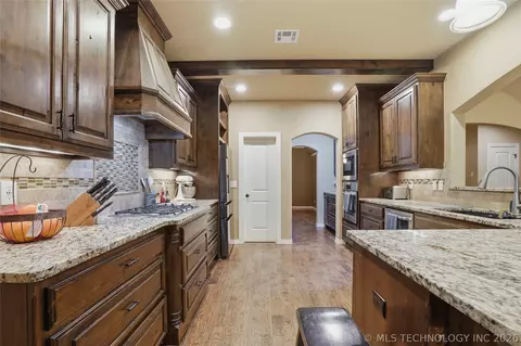 16515 E 47th Pl, Tulsa, OK 74134 photo 9