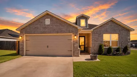 14303 N 73 Ave E, Collinsville, OK 74021