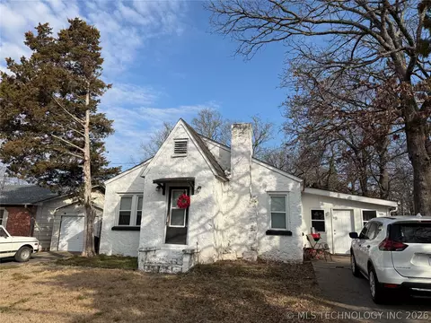 111 Leoser St, Tahlequah, OK 74464