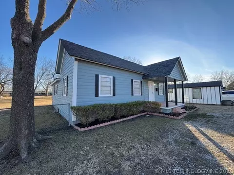219 W 4th, Ada, OK 74820 photo 2