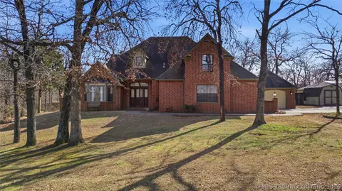 13216 E 183rd Cir S, Bixby, OK 74008