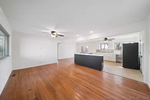 7512 E 22nd Pl, Tulsa, OK 74129 photo 4