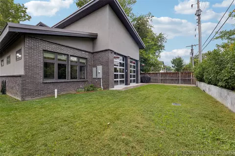 Exterior - 1433 E 38th St, Tulsa, OK 74105 photo 6 of 9
