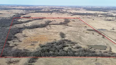 N 340 Road, Morris, OK 74445