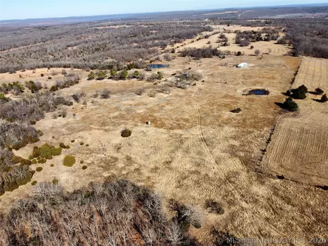 402336 E 1100, Henryetta, OK 74437 photo 31