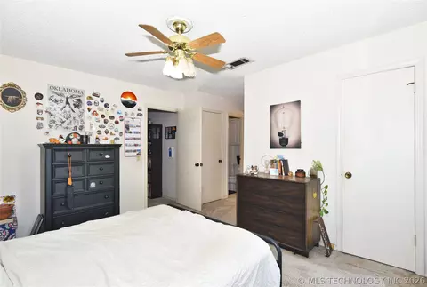 2202 E 55th Court 2202, Tulsa, OK 74105 photo 14