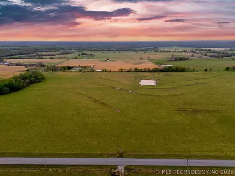 28 S 4360 Rd, Vinita, OK 74301