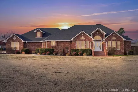 2168 S 433 Rd, Pryor, OK 74361