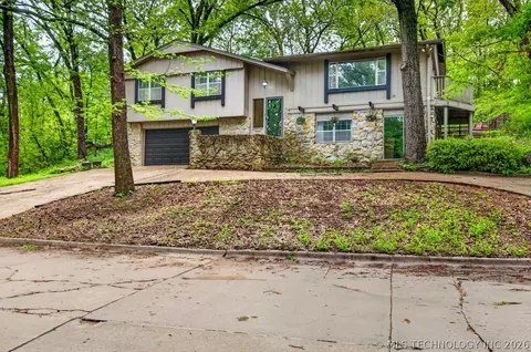 1800 Polaris Dr, Bartlesville, OK 74006
