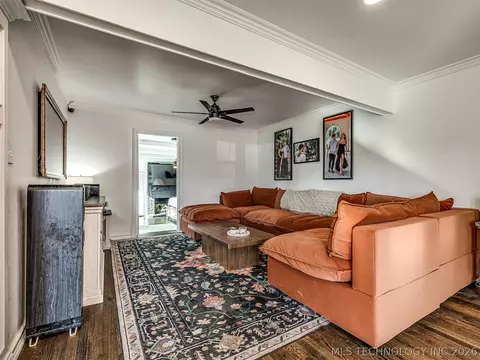 1407 E 52nd Pl, Tulsa, OK 74105 photo 4
